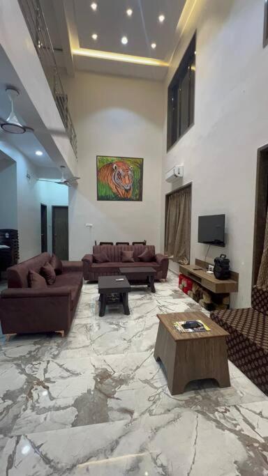 Gk Beach House 5Bhk Pvt Pool Villa Mumbai Exterior photo